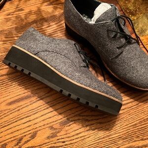 Eileen Fisher Eddy platform Oxford Women’s  Herringbone dressy and comfortable.